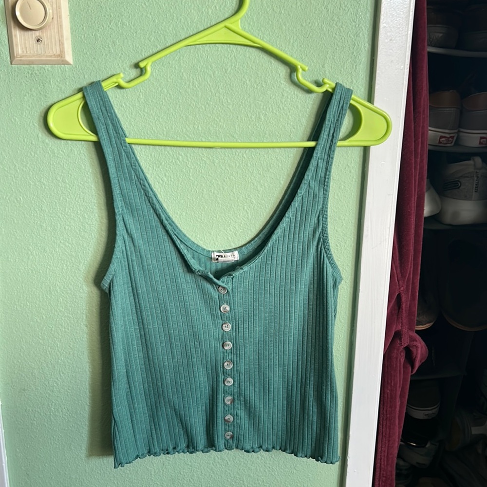 Billabong Green Medium Tank Top w/ beige color buttons!!